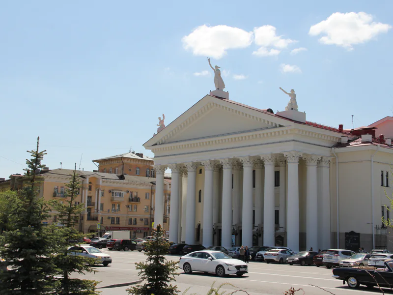 Обзорная экскурсия по городу-герою Волгограду с посещением Мамаева Кургана — фото 7, Волгоград | Покатаем