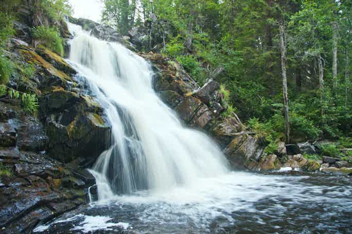 Самые красивые водопады Карелии