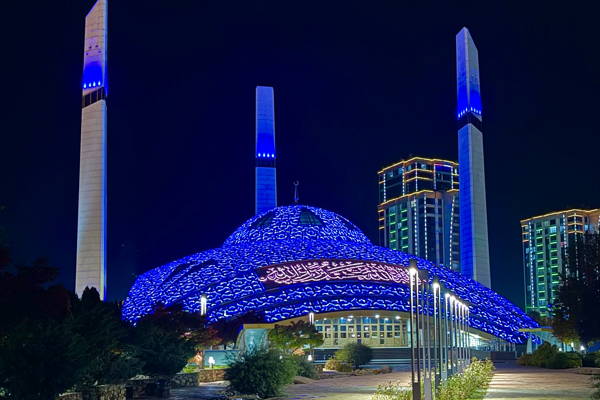 Огни ночных мечетей и Лестница в Небеса