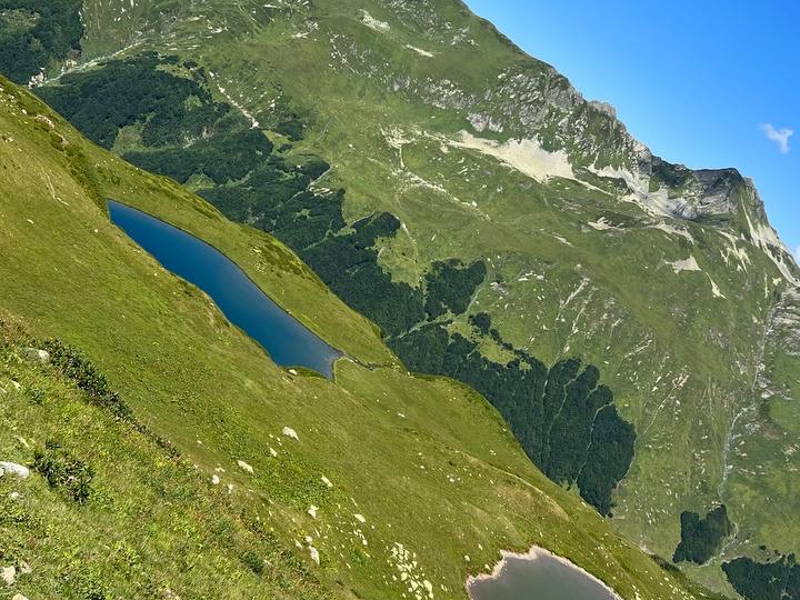 Горная сказка: долина 7 озёр
