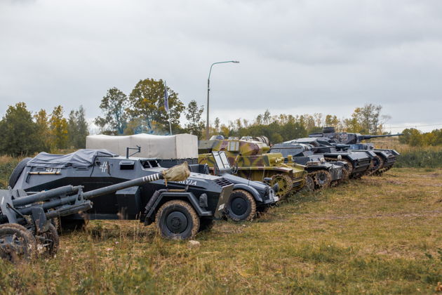 Виды Один день в Русской армии