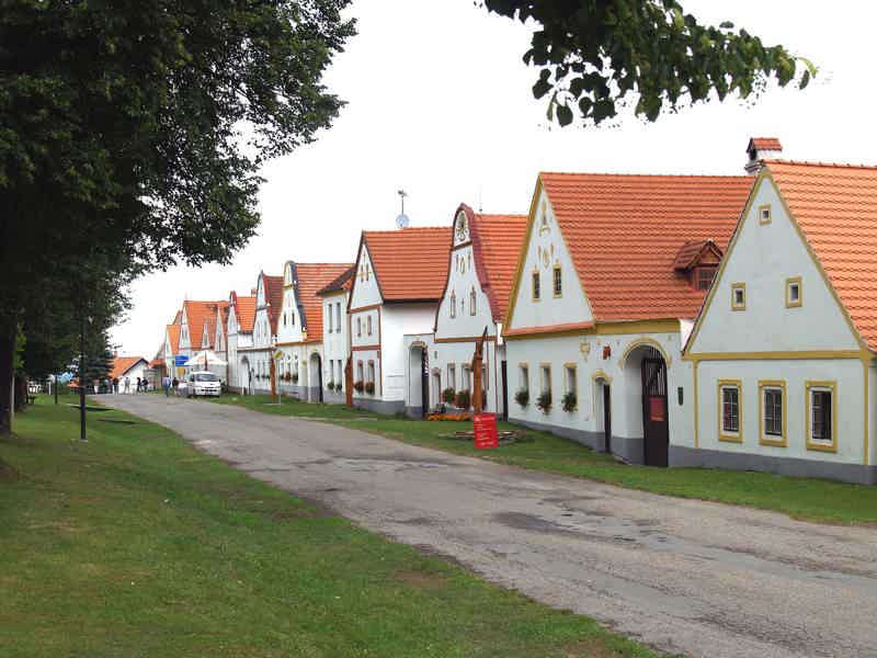 Чешский Крумлов, замок Конопиште и барочное село Голашовице - фото 1