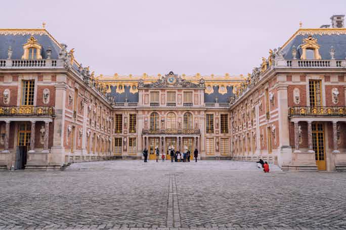 One-Day Guided Tour to Versailles with Lunch
