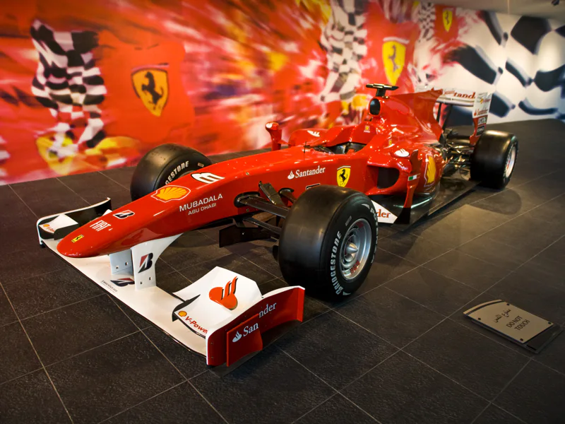 Море адреналина — тематический парк Ferrari World Абу-Даби из Рас Аль Хаймы — фото 6, Рас-эль-Хайма | Покатаем