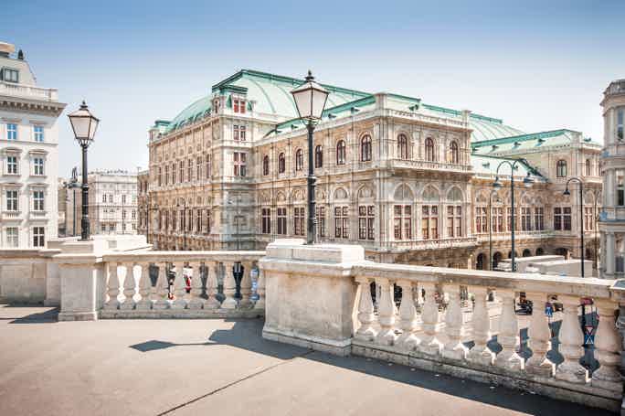 Private Vienna tour from Budapest with guide