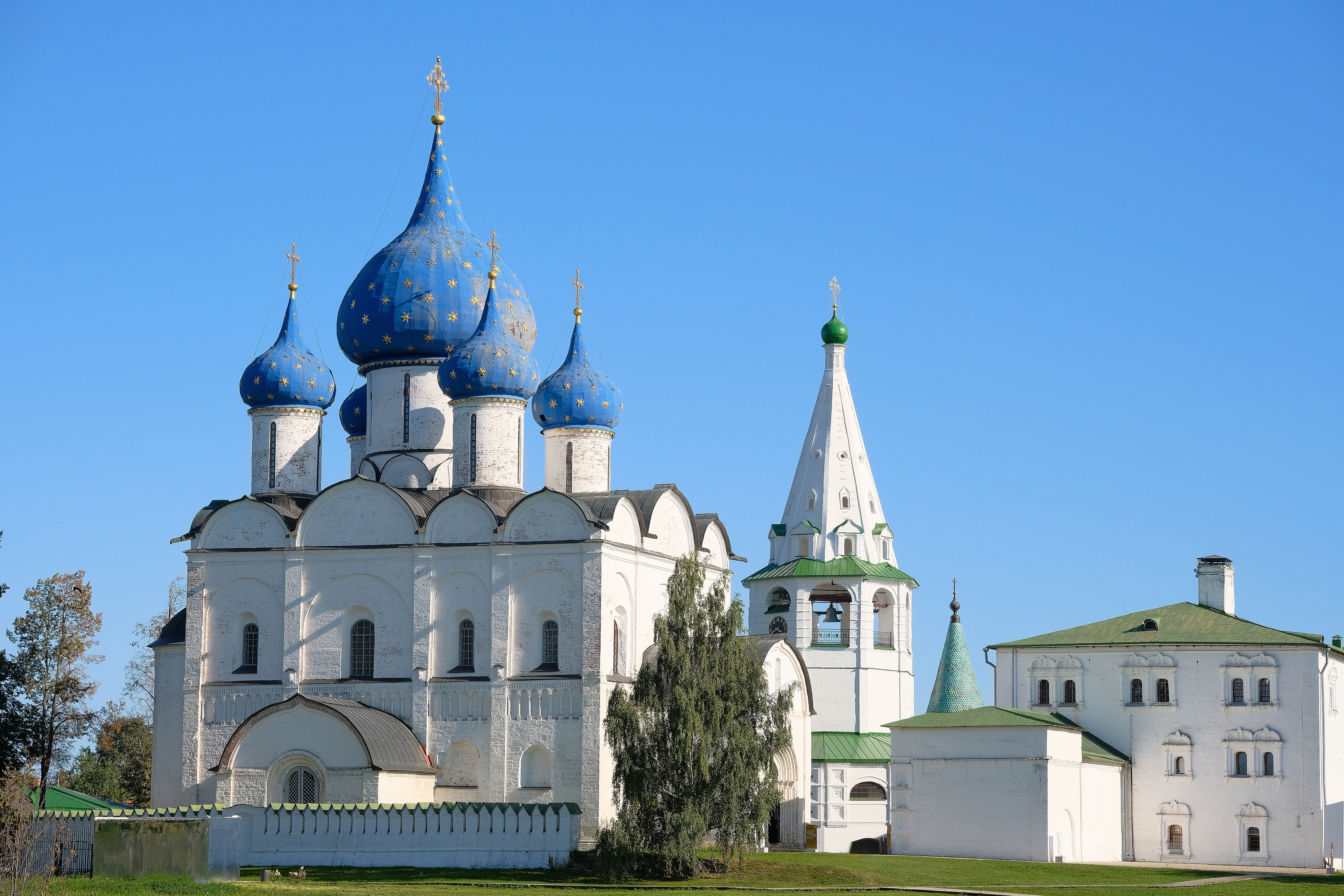 Погружение в Суздаль: от белокаменных храмов до тайн часозвона — фото 6