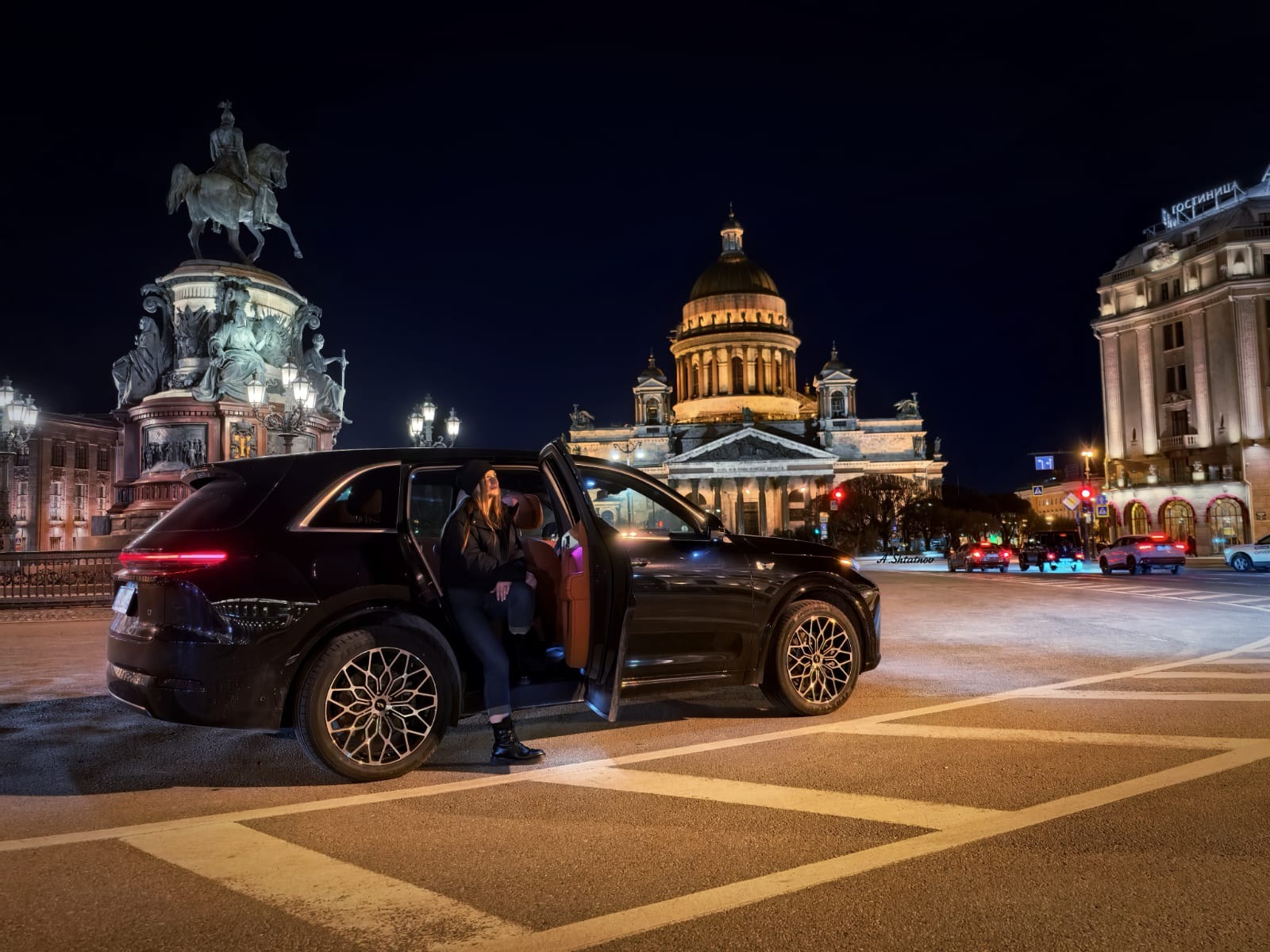 Атмосферная прогулка по ночному Петербургу