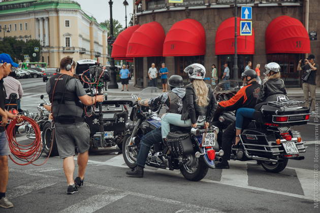 Прогулка на мотоциклах с фотосетом: «Вечерний Ленинград» до 1 ноября