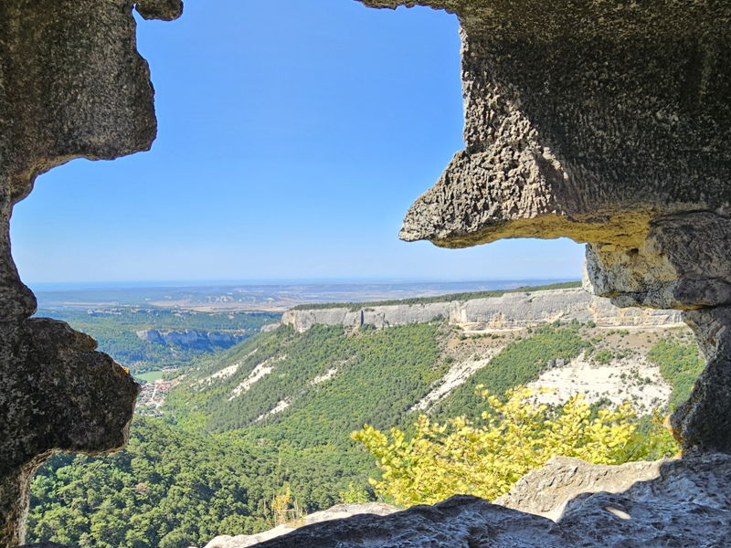 На Мангуп-Кале и в Бахчисарай - экскурсия в Алушта, Россия