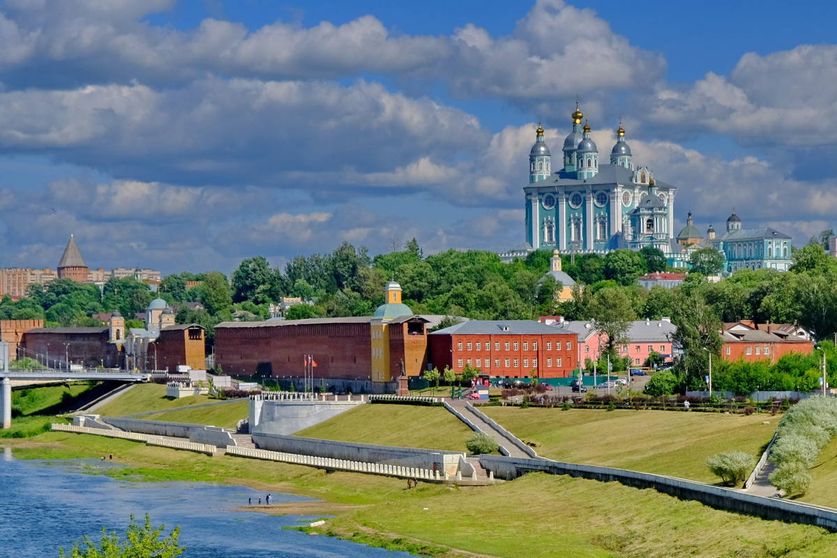 Набережная реки Днепр