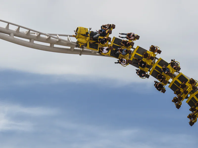 Море адреналина — тематический парк Ferrari World Абу-Даби из Рас Аль Хаймы — фото 5, Рас-эль-Хайма | Покатаем