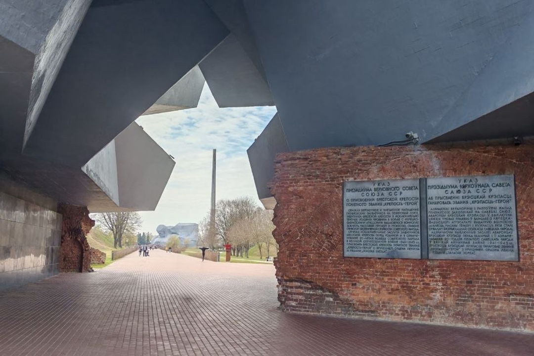 Групповая экскурсия в Брестскую крепость (территория + музей) — фото 3
