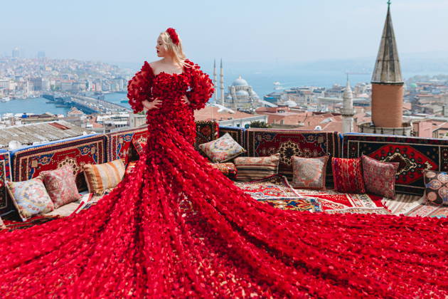 Стамбульская фотосессия на крыше с чайками