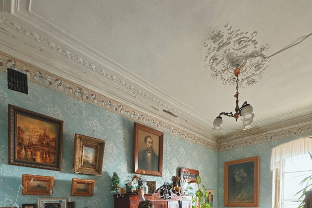 Виды Петербургская история на лестнице дома Бака: от парадной до коммуналки