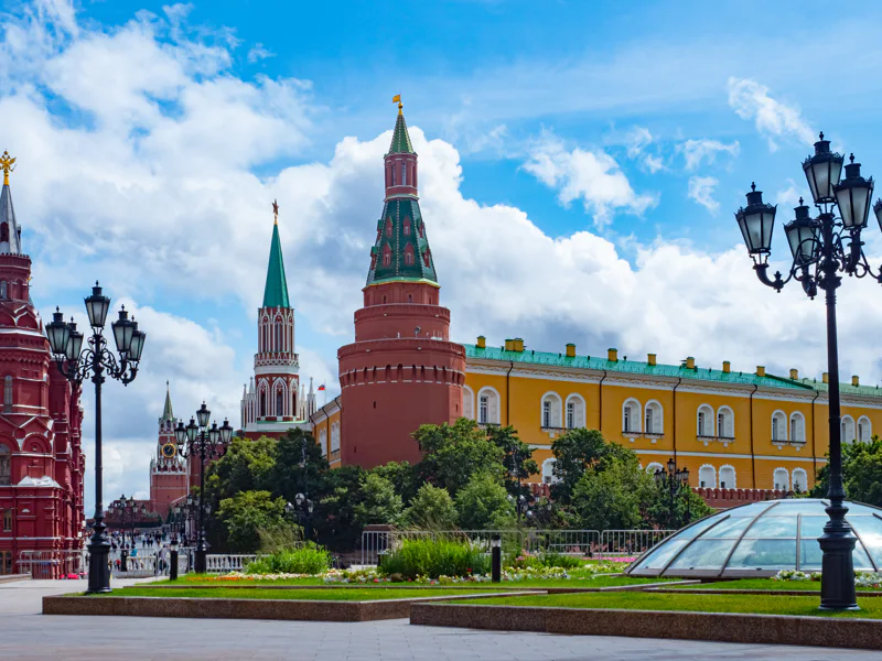 Прогулка вокруг Кремля: Красная площадь и окрестности в мини-группе — фото 7, Москва | Покатаем