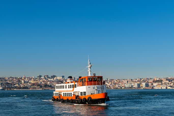 Lisbon: Tagus River Cruise