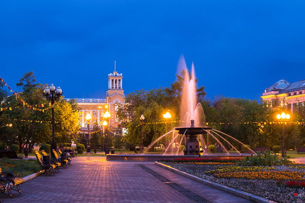 Виды Вечерний Иркутск на автомобиле