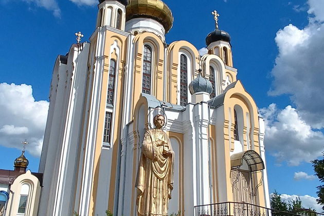 Лидский замок, костёл в Старых Василишках, церковь-крепость в Мурованке