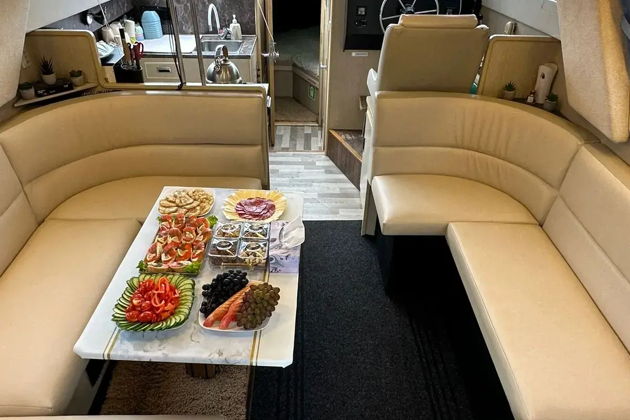 Морская прогулка в бухту Русская с высадкой на берег: сивучи, киты, рыбалка