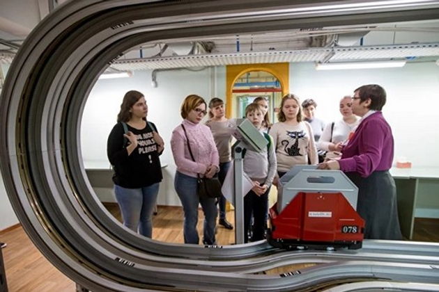 Виды «Как пройти в библиотеку?»: Библиотека им. Ленина (РГБ)