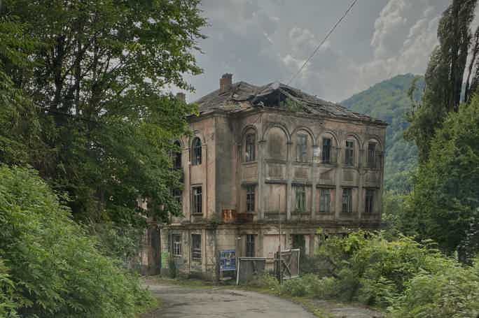 Мистика призрачных поселков Абхазии