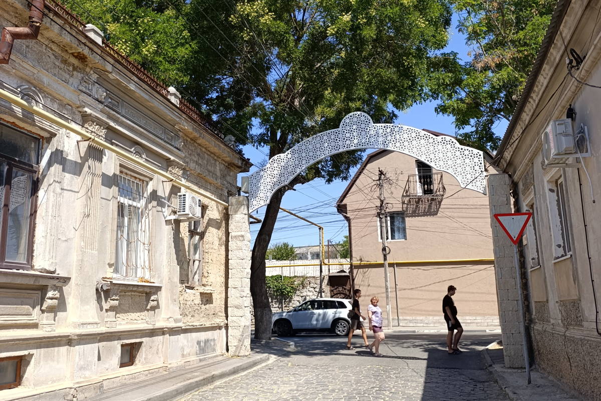 Прогулка по лабиринтам Евпатории