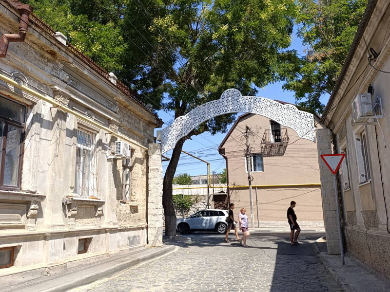Прогулка по лабиринтам Евпатории