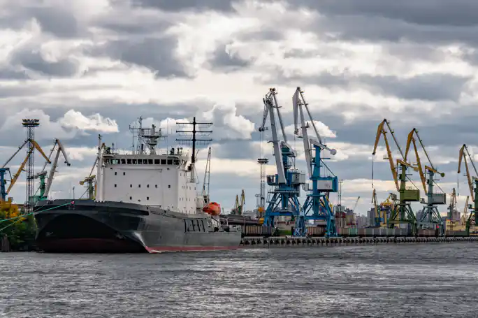 «Канары Cанкт-Петербурга»: мото-экскурсия на Канонерский остров