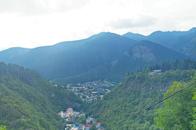 Виды Глоток прохлады: Мцхета — Зелёный лес — Боржоми