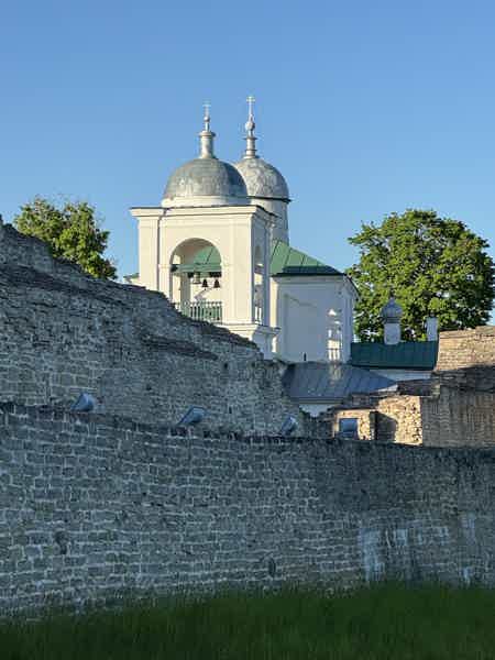 Экскурсия в Печоры и Изборск (на автобусе в группе) - фото 4