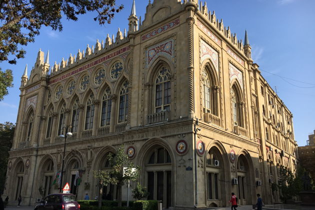 Виды Не родись богатым, а родись счастливым или по следам магната Мусы Нагиева