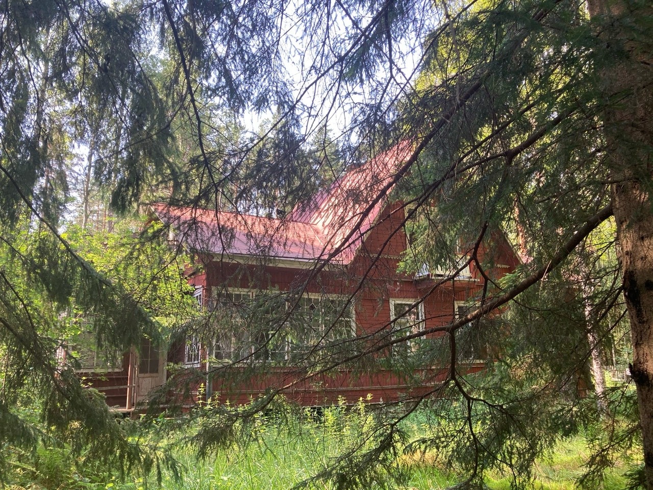 Комарово (Лесная сторона). От старинных дач до «будки» Ахматовой.
