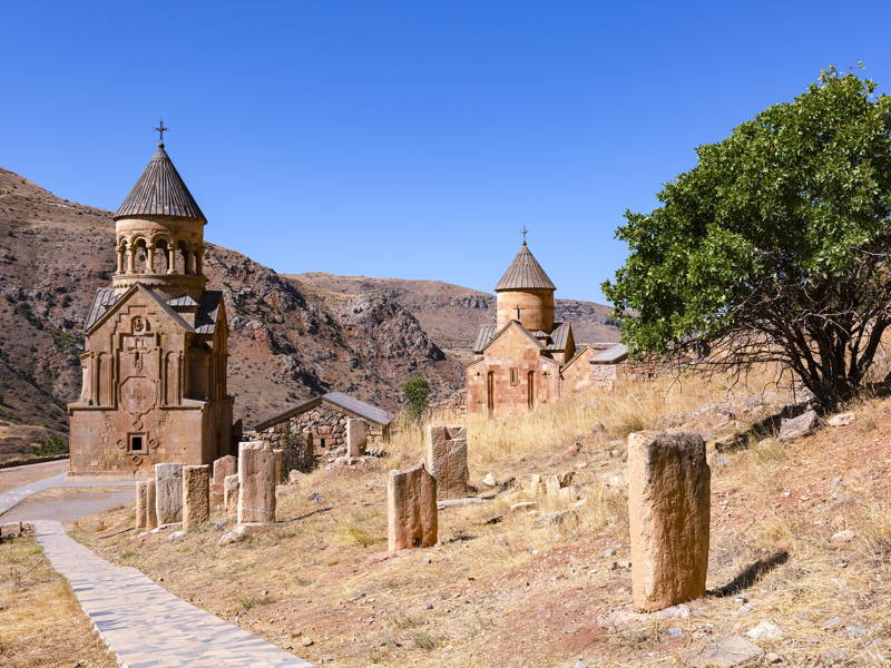 Парящие горы и каньоны в Армении