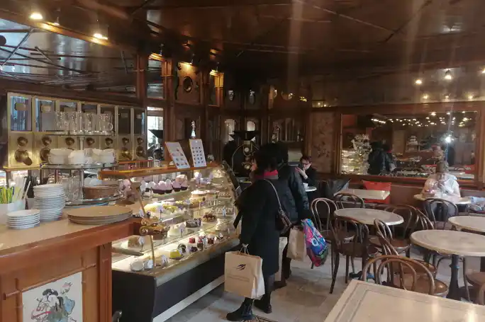 Литературная гастропрогулка по Петербургу