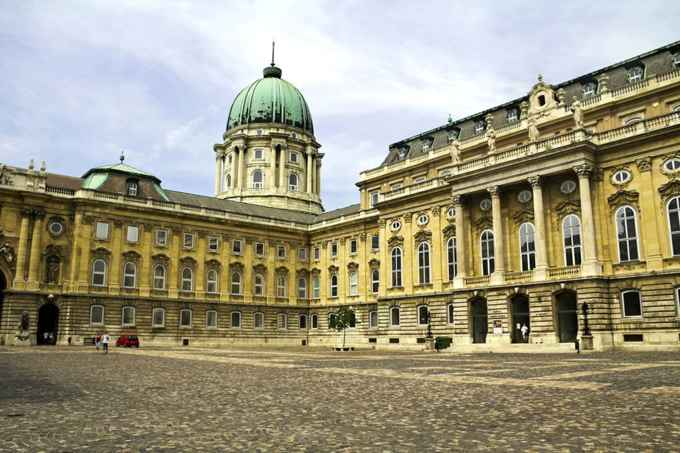 Budapest History Museum in Budapest: excursions and tickets