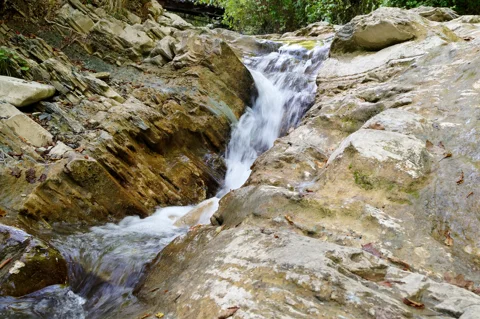 Природа Геленджика: загадочные дольмены и водопады реки Жане
