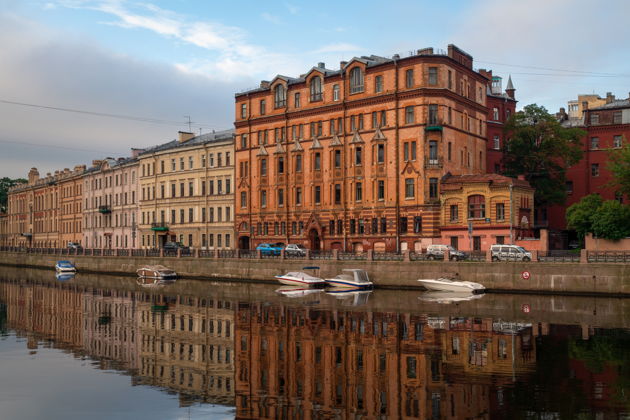 Фото к экскурсии Квест-экскурсия с актёрами «Масонский Петербург»