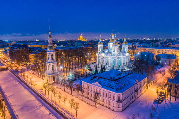По православным храмам Петербурга