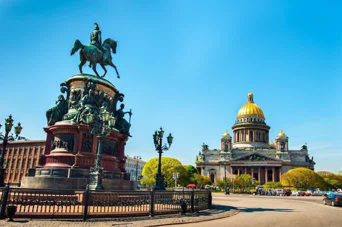 Мифы и истории Петербурга: аудиоэкскурсия от Александровского сада до Исаакиевской площади