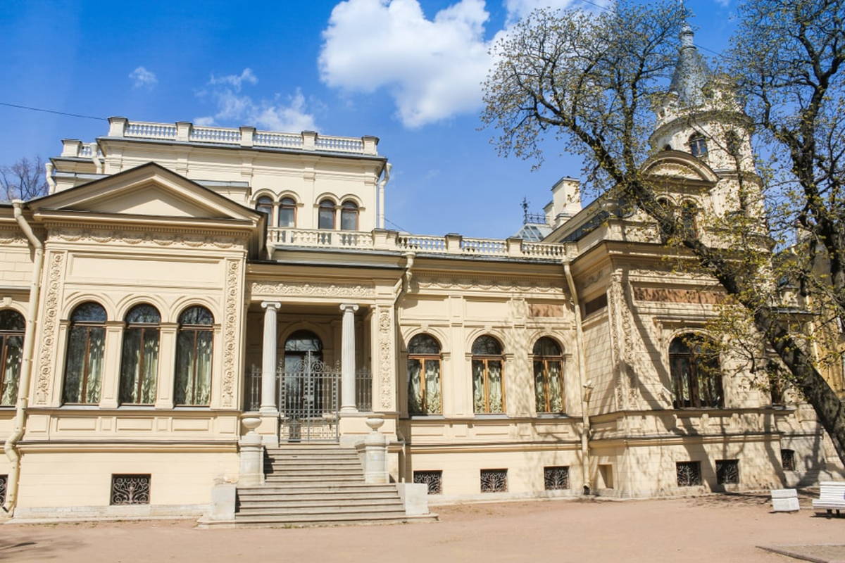 Алексеевский дворец