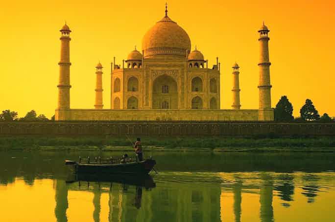 Sunrise tour to Taj Mahal