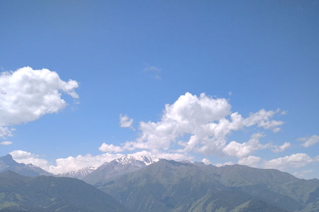 Виды Озеро Гижгит и горный калейдоскоп: катание на пакрафте