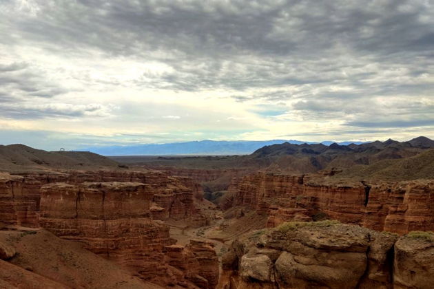 Виды Озеро Кольсай и Чарынский каньон из Алматы