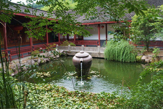 Сакура и весенние сады Ханчжоу