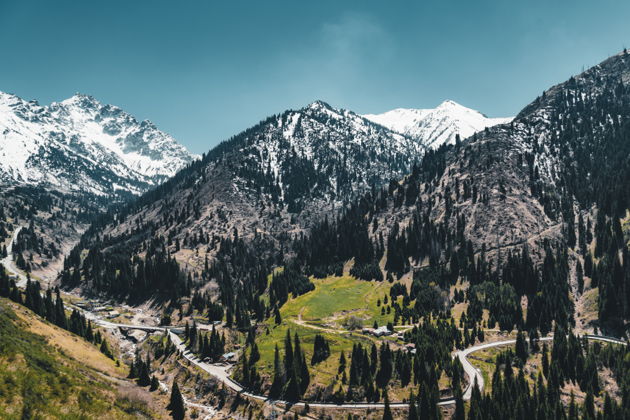 Виды Добро пожаловать в Алматы!