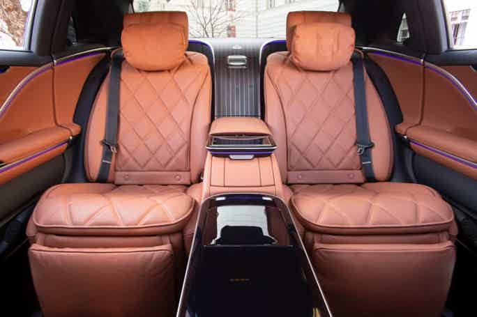 Luxury transportation services in Budapest. VIP Executive Limo Car Services