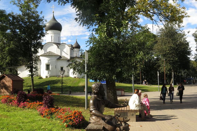 Виды Псков: развлекательно-историческая аудиопрогулка по главному проспекту города