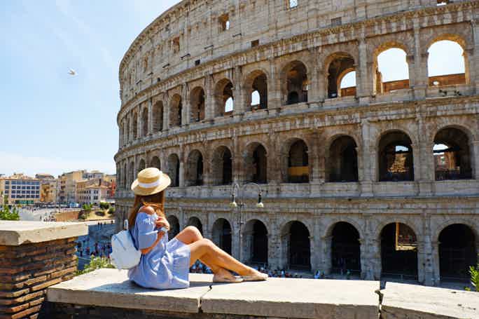 Walking Guided Tour at the Colosseum, Roman Forum, and Palatine Hill 