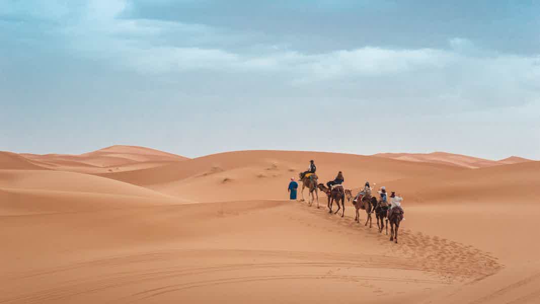 Путешествие в Сахару с поездкой на джипах и прогулкой на верблюдах - фото 2