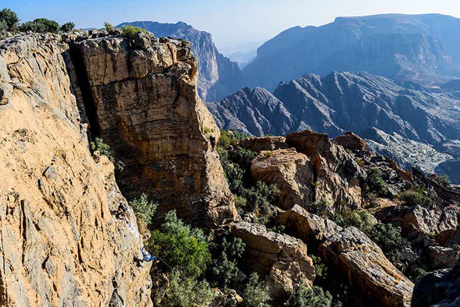 Индивидуальная экскурсия Низва + горы Jabal Akhdar - фото 2